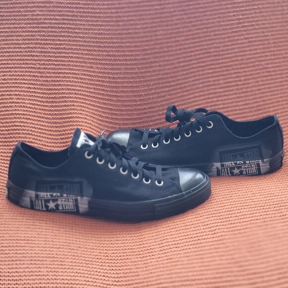 Converse Chuck Taylor All Star Ox in all black - Picture 2 of 6